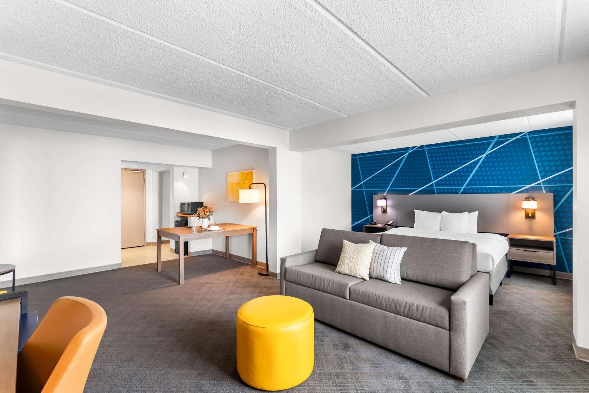Comfort Suites Austin Airport Exteriér fotografie
